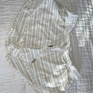 Lululemon rare print shorts